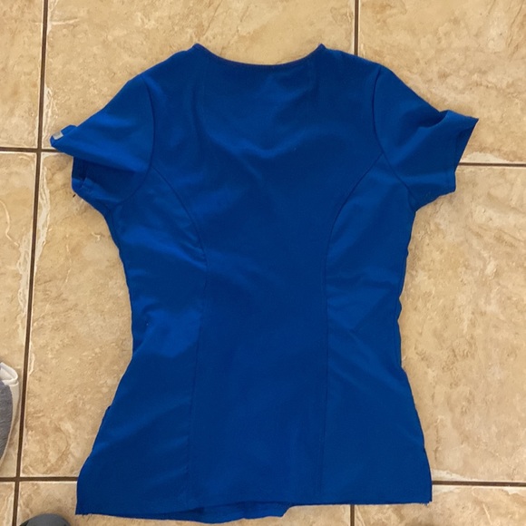 Scrub top - Picture 4 of 4